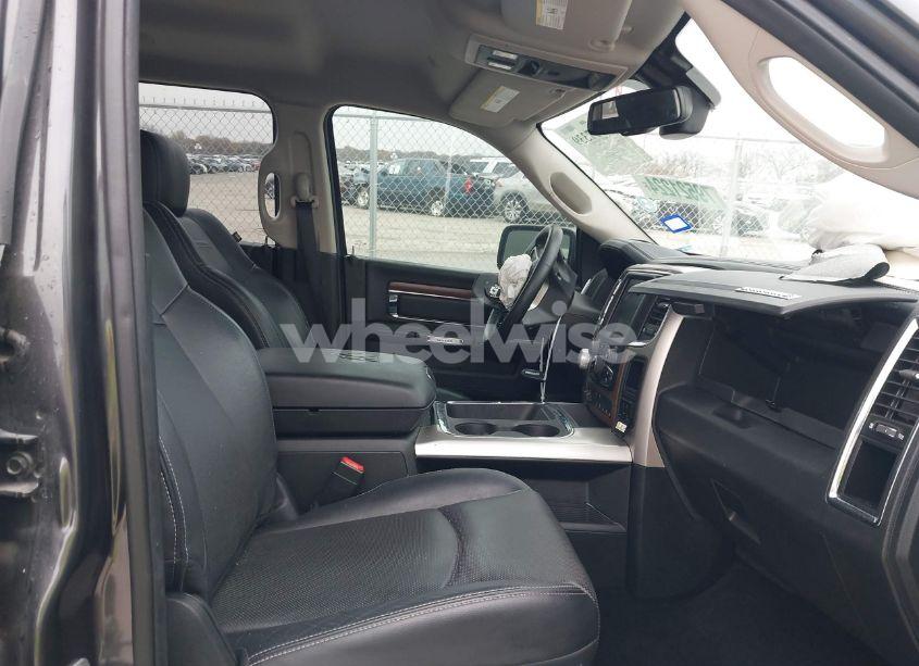 Photo 5 of 2017 Ram 1500 LARAMIE 4X2 5'7 BOX (VIN 1C6RR6NT2HS615577)