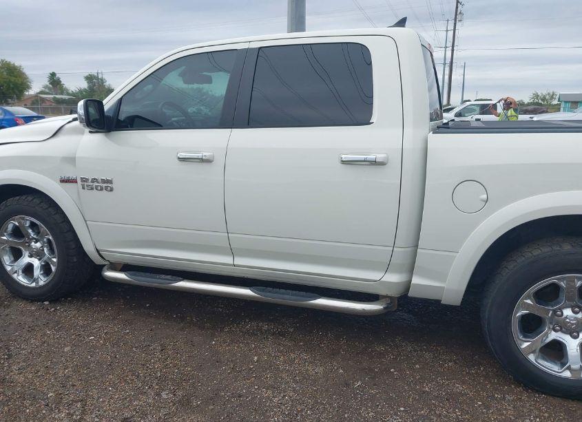 Photo 14 of 2017 Ram 1500 LARAMIE 4X2 5'7 BOX (VIN 1C6RR6NT7HS585282)