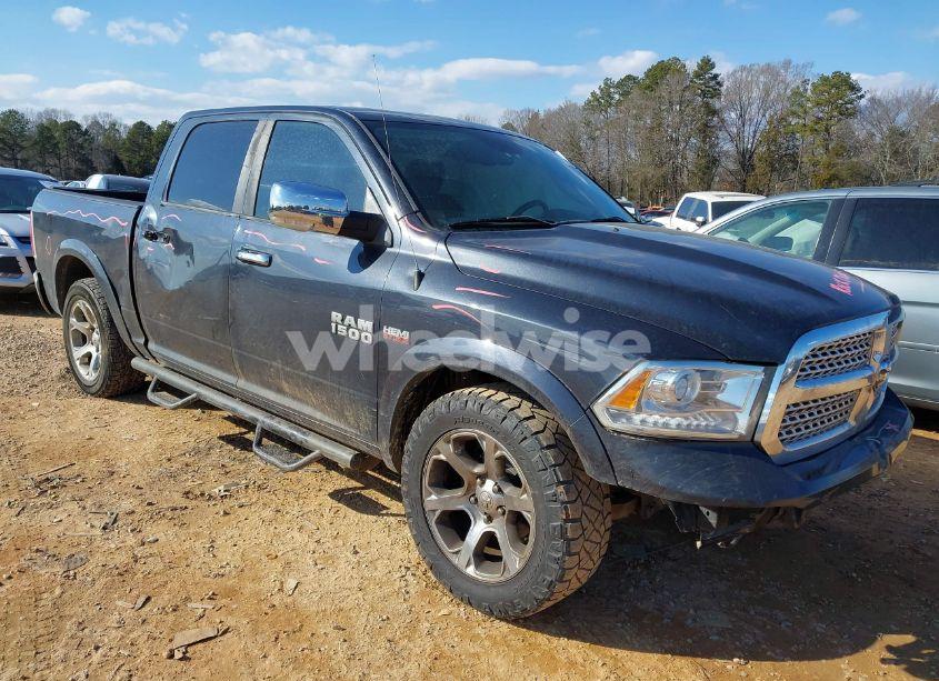 2016 Ram 1500 LARAMIE (VIN 1C6RR6NT8GS414796) main photo