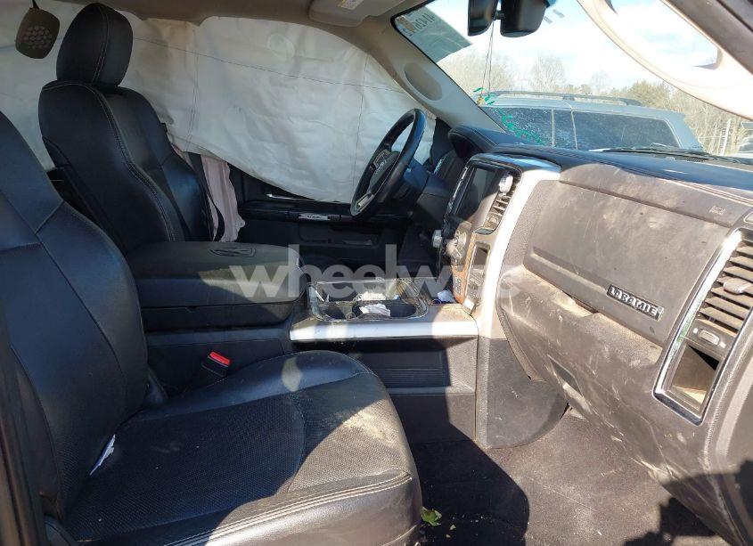 Photo 5 of 2016 Ram 1500 LARAMIE (VIN 1C6RR6NT8GS414796)