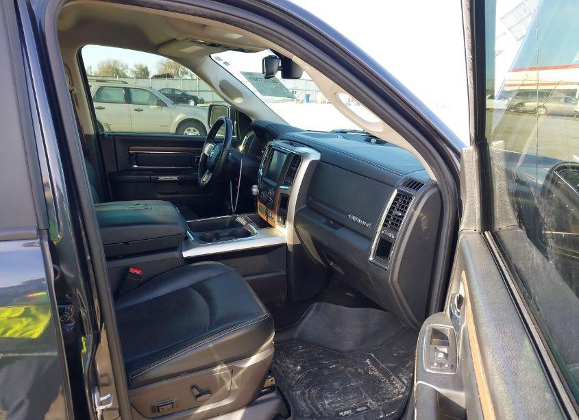 Photo 5 of 2016 Ram 1500 LARAMIE (VIN 1C6RR6NT9GS241306)