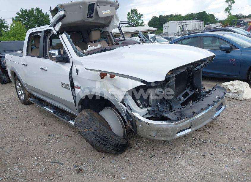 2017 Ram 1500 LARAMIE 4X2 5'7 BOX (VIN 1C6RR6NTXHS744604) main photo