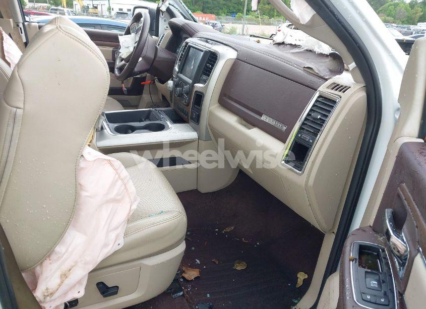 Photo 5 of 2017 Ram 1500 LARAMIE 4X2 5'7 BOX (VIN 1C6RR6NTXHS744604)