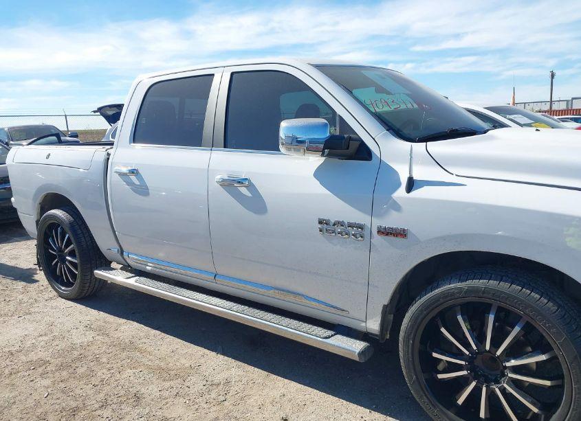 Photo 13 of 2017 Ram 1500 LIMITED 4X2 5'7 BOX (VIN 1C6RR6PT6HS550312)