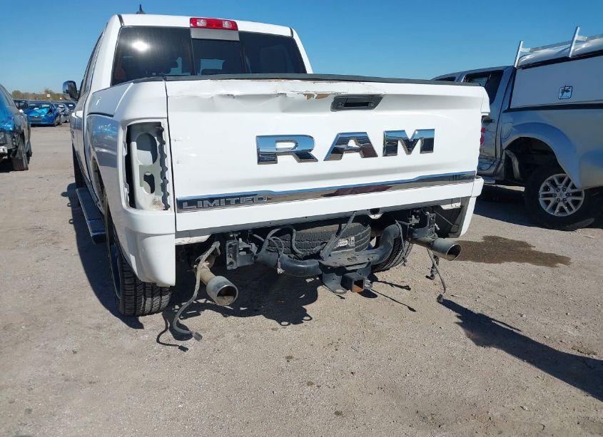 Photo 6 of 2017 Ram 1500 LIMITED 4X2 5'7 BOX (VIN 1C6RR6PT6HS550312)