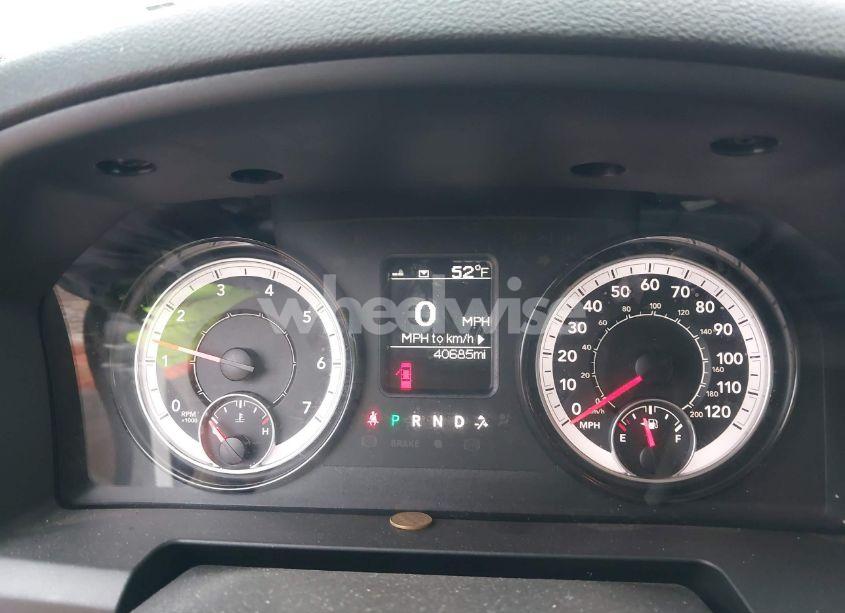 Photo 7 of 2022 Ram 1500 CLASSIC TRADESMAN 4X2 6'4 BOX (VIN 1C6RR6ST9NS203852)