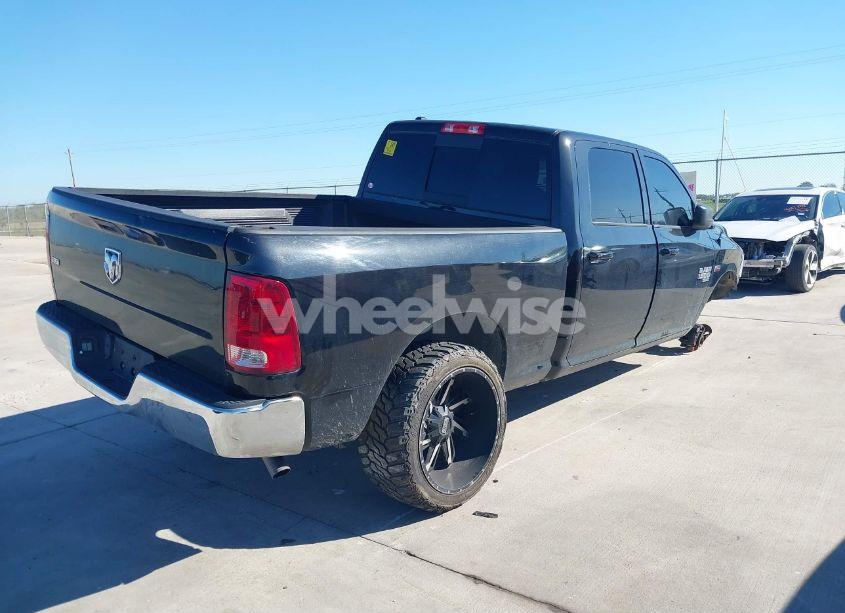 Photo 4 of 2019 Ram 1500 CLASSIC SLT 4X2 6'4 BOX (VIN 1C6RR6TT0KS572044)
