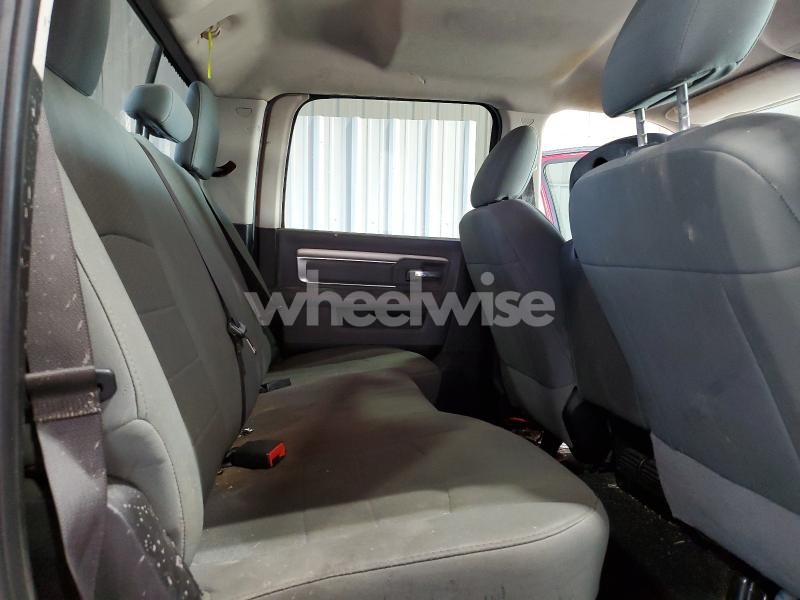 Photo 2 of 2020 RAM 1500 CLASSIC SLT (VIN 1C6RR6TT0LS101982)