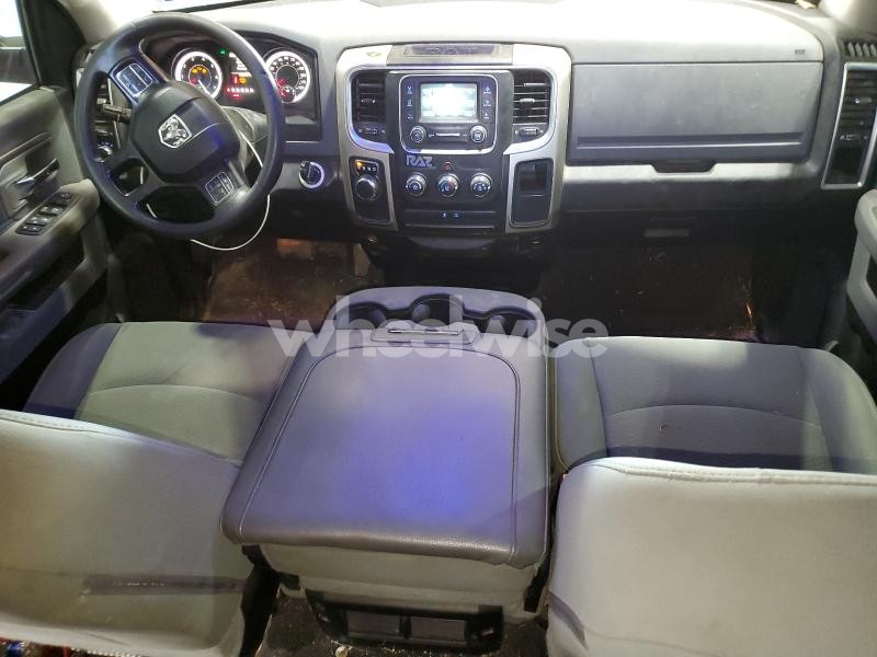 Photo 9 of 2020 RAM 1500 CLASSIC SLT (VIN 1C6RR6TT0LS101982)