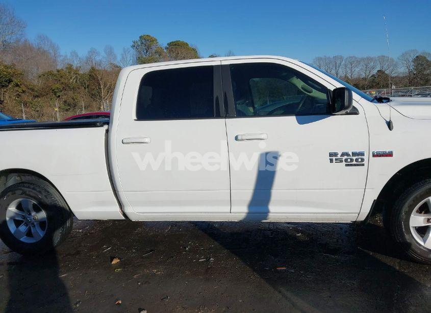 Photo 13 of 2020 Ram 1500 CLASSIC SLT 4X2 6'4 BOX (VIN 1C6RR6TT1LS102638)