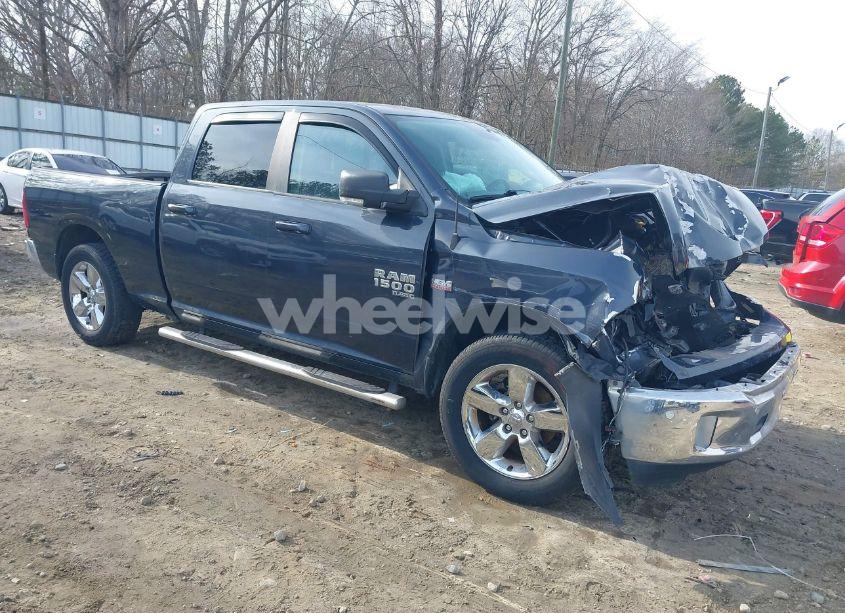 2019 Ram 1500 CLASSIC BIG HORN 4X2 6'4 BOX (VIN 1C6RR6TT2KS693366) main photo