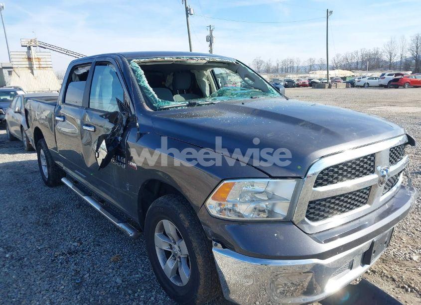 2017 Ram 1500 SLT 4X2 6'4 BOX (VIN 1C6RR6TT3HS768794) main photo