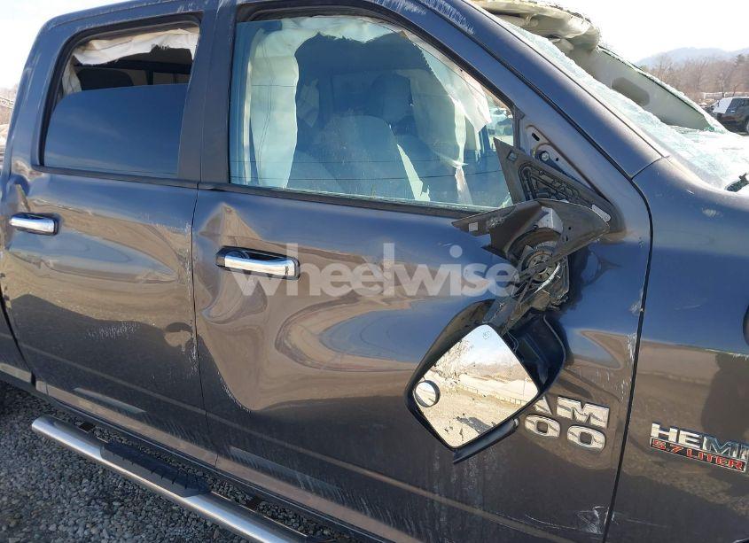 Photo 19 of 2017 Ram 1500 SLT 4X2 6'4 BOX (VIN 1C6RR6TT3HS768794)