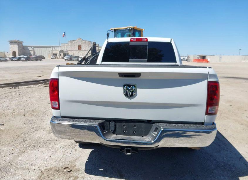 Photo 16 of 2019 Ram 1500 CLASSIC SLT (VIN 1C6RR6TT3KS512291)