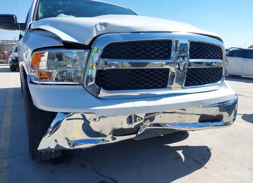 Photo 6 of 2019 Ram 1500 CLASSIC SLT (VIN 1C6RR6TT3KS512291)