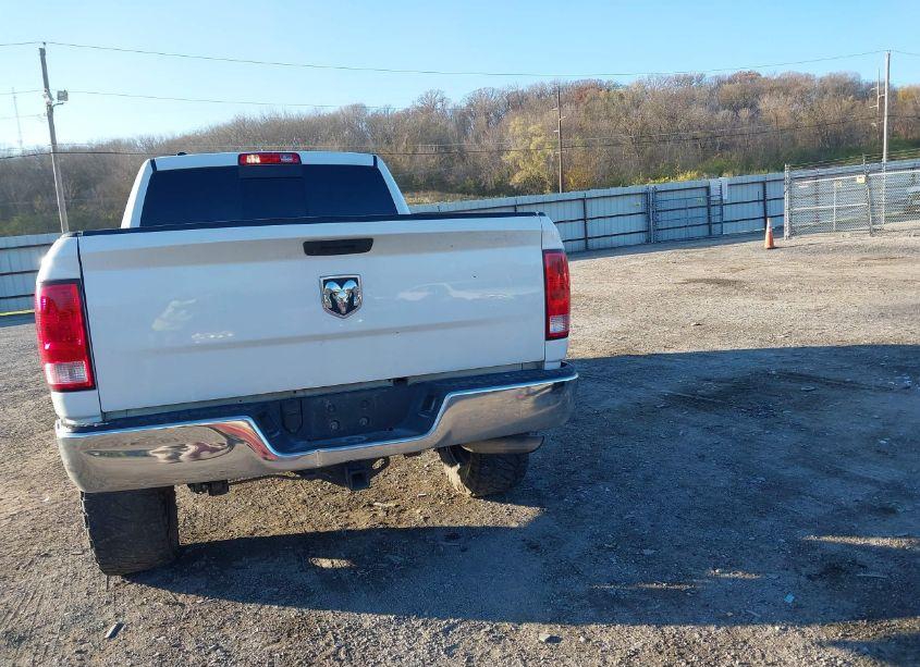 Photo 16 of 2019 Ram 1500 CLASSIC SLT 4X2 6'4 BOX (VIN 1C6RR6TT3KS613086)