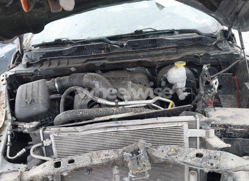 Photo 10 of 2019 Ram 1500 CLASSIC SLT 4X2 6'4 BOX (VIN 1C6RR6TT3KS682487)