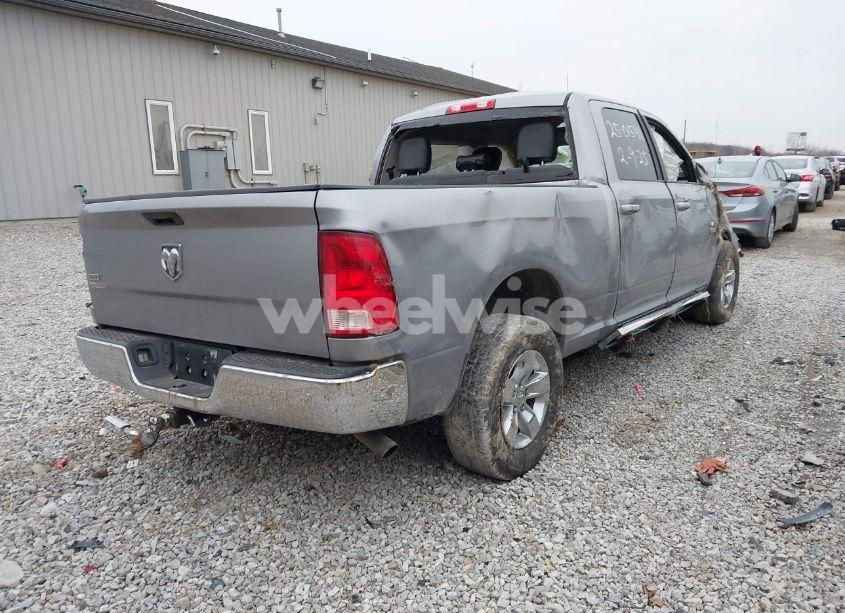 Photo 4 of 2019 Ram 1500 CLASSIC SLT 4X2 6'4 BOX (VIN 1C6RR6TT3KS682487)