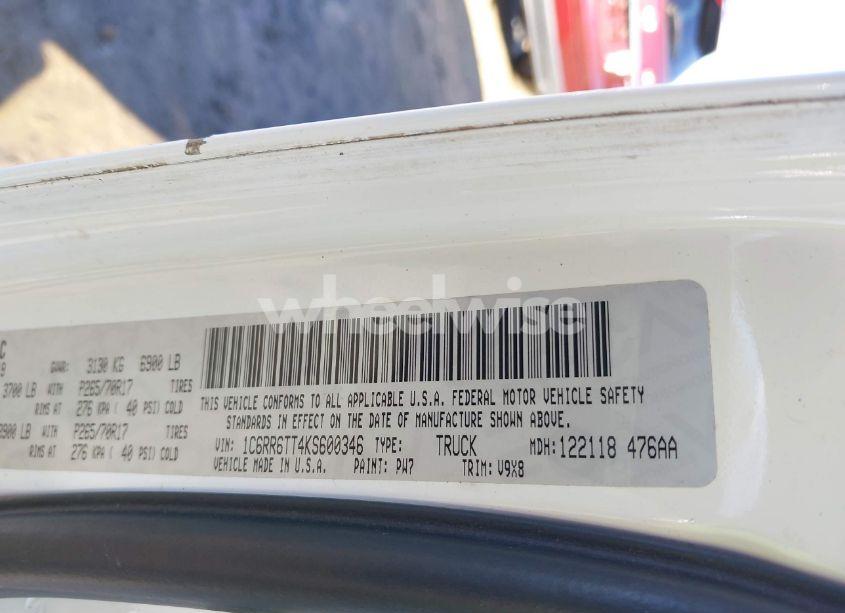 Photo 9 of 2019 Ram 1500 CLASSIC SLT 4X2 6'4 BOX (VIN 1C6RR6TT4KS600346)