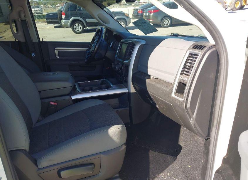 Photo 5 of 2020 Ram 1500 CLASSIC SLT 4X2 6'4 BOX (VIN 1C6RR6TT4LS133902)