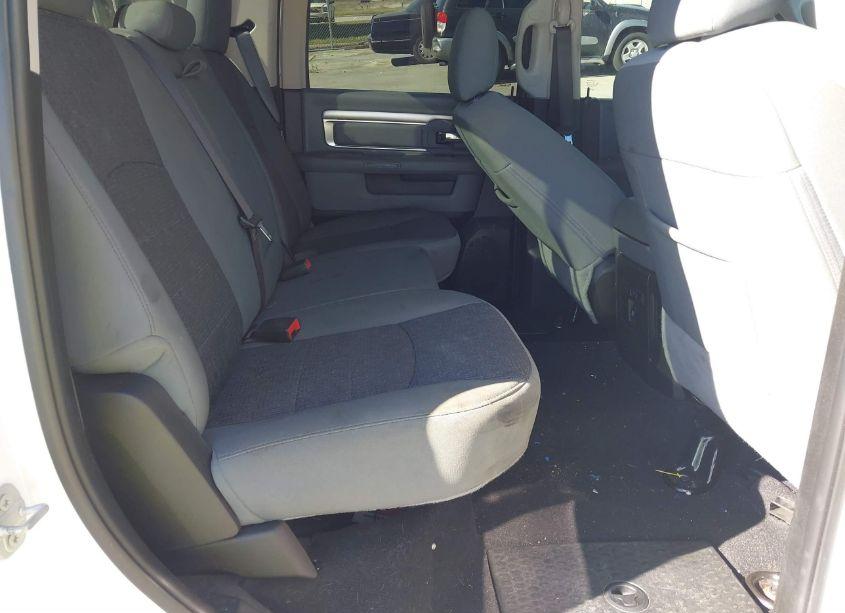 Photo 8 of 2020 Ram 1500 CLASSIC SLT 4X2 6'4 BOX (VIN 1C6RR6TT4LS133902)