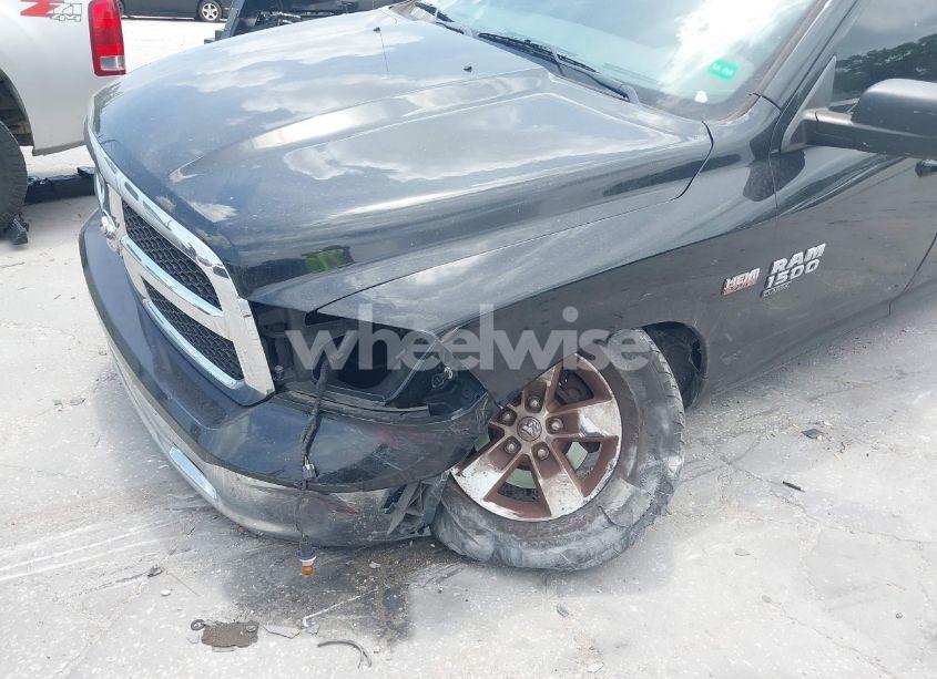 Photo 6 of 2019 Ram 1500 CLASSIC SLT 4X2 6'4 BOX (VIN 1C6RR6TT5KS561556)