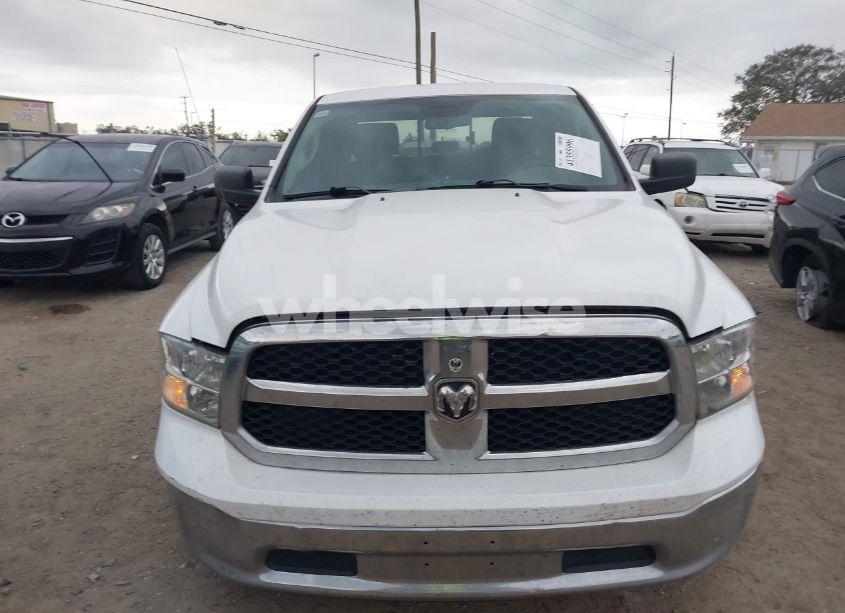 Photo 12 of 2019 Ram 1500 CLASSIC SLT 4X2 6'4 BOX (VIN 1C6RR6TT5KS571875)