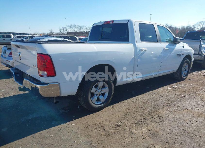 Photo 4 of 2019 Ram 1500 CLASSIC (VIN 1C6RR6TT5KS602932)