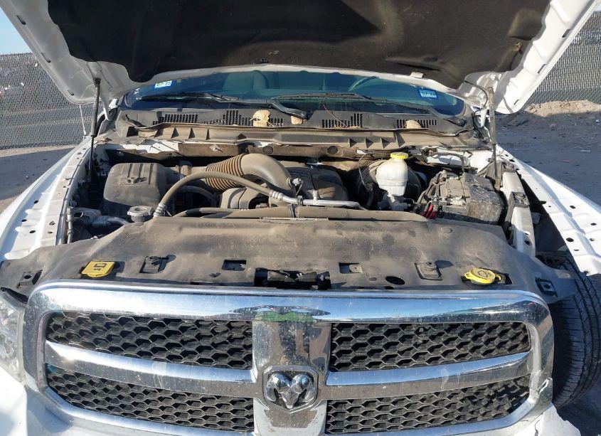 Photo 10 of 2019 Ram 1500 CLASSIC (VIN 1C6RR6TT5KS657252)