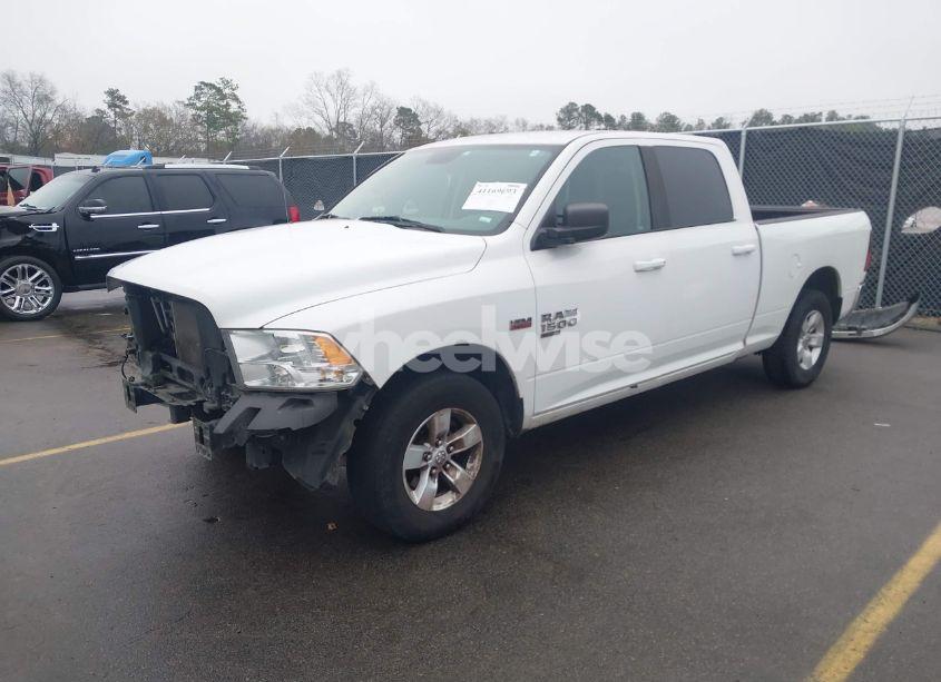 Photo 2 of 2020 Ram 1500 CLASSIC SLT 4X2 6'4 BOX (VIN 1C6RR6TT5LS102691)