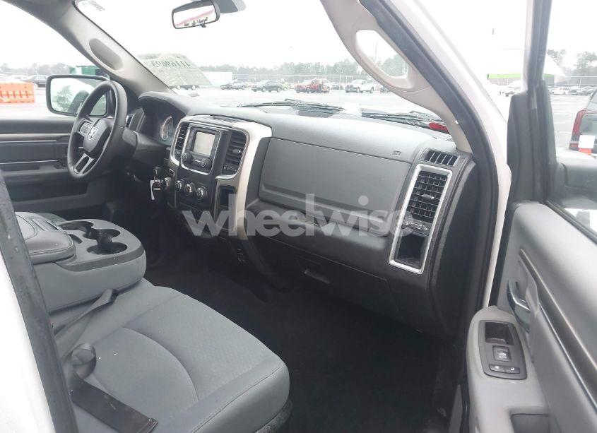 Photo 5 of 2020 Ram 1500 CLASSIC SLT 4X2 6'4 BOX (VIN 1C6RR6TT5LS102691)