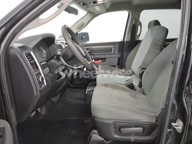 Photo 13 of 2019 RAM 1500 CLASSIC SLT (VIN 1C6RR6TT6KS593769)