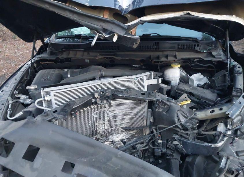 Photo 10 of 2019 Ram 1500 CLASSIC SLT 4X2 6'4 BOX (VIN 1C6RR6TT6KS711416)