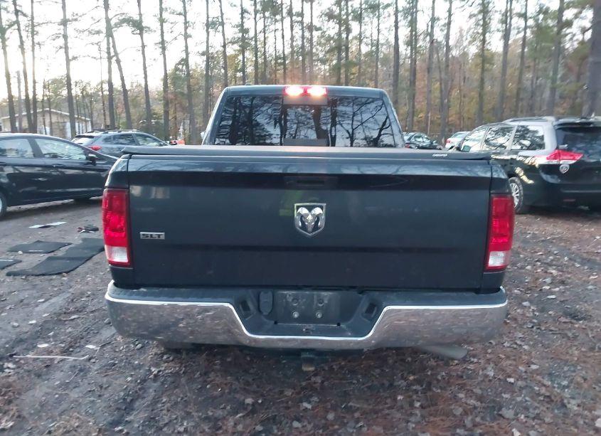 Photo 17 of 2019 Ram 1500 CLASSIC SLT 4X2 6'4 BOX (VIN 1C6RR6TT6KS711416)