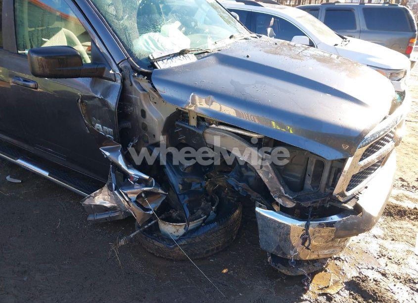 Photo 6 of 2019 Ram 1500 CLASSIC SLT 4X2 6'4 BOX (VIN 1C6RR6TT6KS722254)