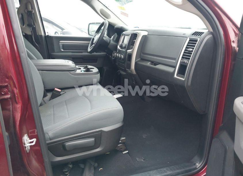 Photo 5 of 2020 Ram 1500 CLASSIC SLT 4X2 6'4 BOX (VIN 1C6RR6TT6LS102375)