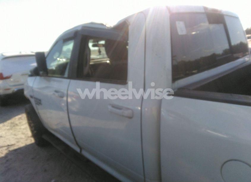 Photo 14 of 2019 Ram 1500 CLASSIC SLT 4X2 6'4 BOX (VIN 1C6RR6TT7KS572123)