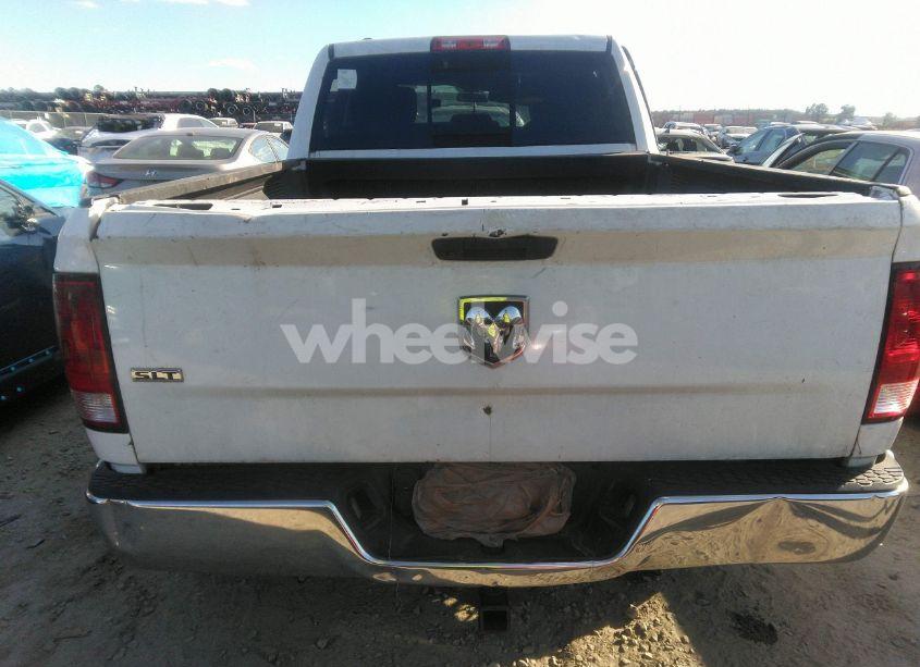 Photo 16 of 2019 Ram 1500 CLASSIC SLT 4X2 6'4 BOX (VIN 1C6RR6TT7KS572123)