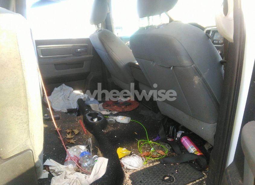 Photo 8 of 2019 Ram 1500 CLASSIC SLT 4X2 6'4 BOX (VIN 1C6RR6TT7KS572123)