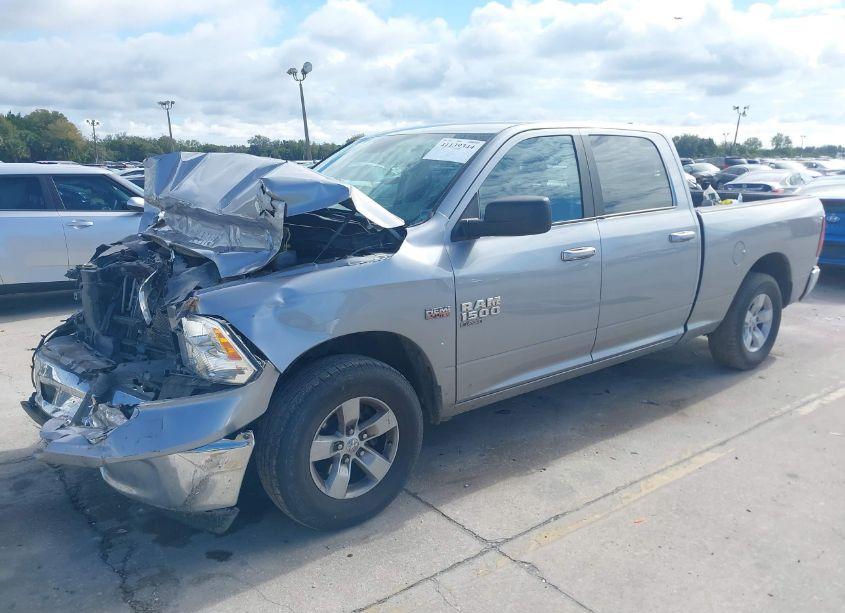 Photo 2 of 2021 Ram 1500 CLASSIC SLT 4X2 6'4 BOX (VIN 1C6RR6TT7MS516010)