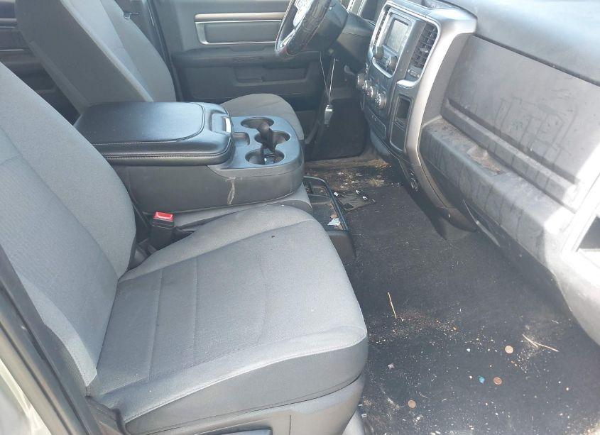 Photo 5 of 2021 Ram 1500 CLASSIC SLT 4X2 6'4 BOX (VIN 1C6RR6TT7MS516010)