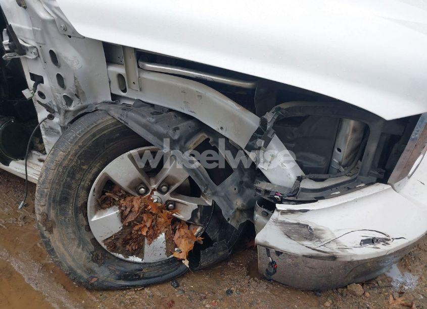 Photo 6 of 2019 Ram 1500 CLASSIC SLT 4X2 6'4 BOX (VIN 1C6RR6TT8KS584944)