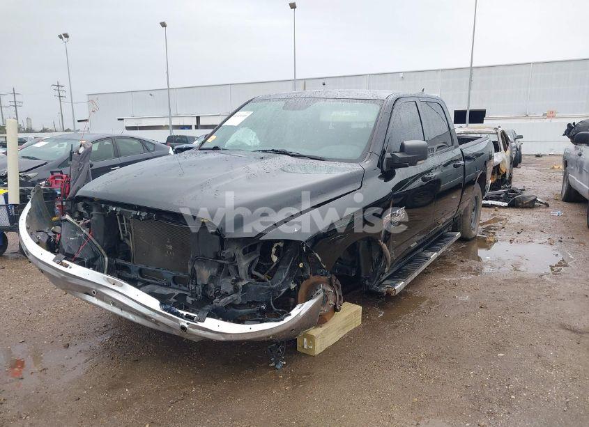 Photo 2 of 2019 Ram 1500 CLASSIC BIG HORN 4X2 6'4 BOX (VIN 1C6RR6TT8KS657696)