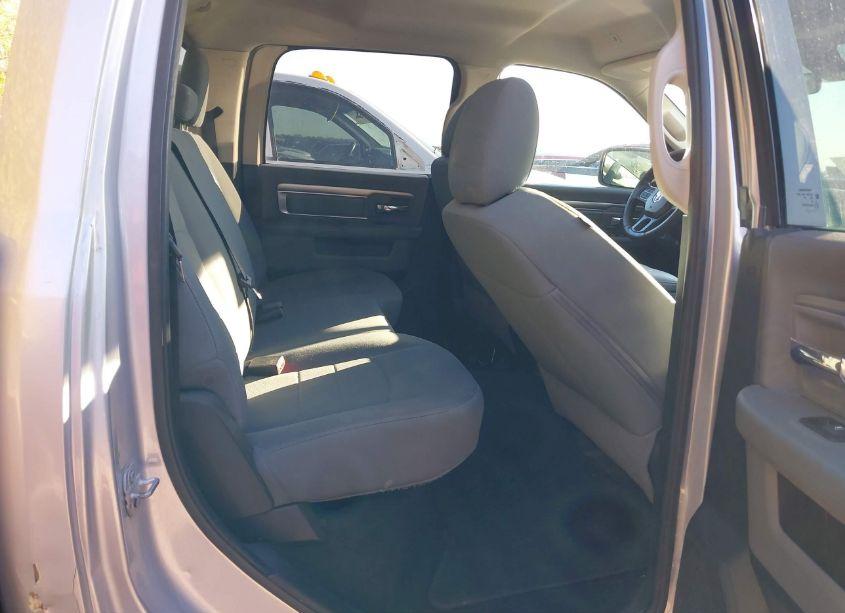 Photo 8 of 2017 Ram 1500 SLT 4X2 6'4 BOX (VIN 1C6RR6TT9HS661832)