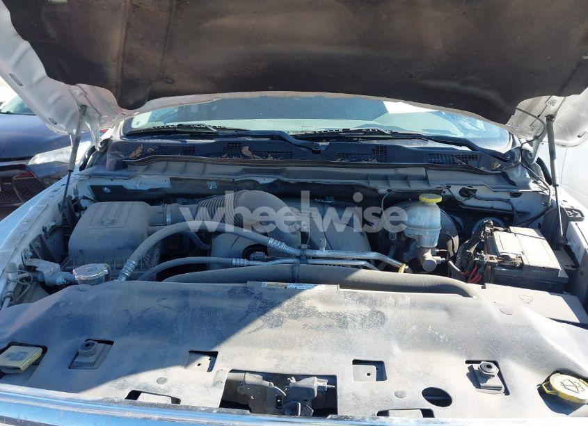 Photo 10 of 2019 Ram 1500 CLASSIC SLT 4X2 6'4 BOX (VIN 1C6RR6TT9KS561561)