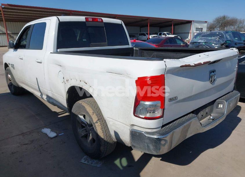 Photo 3 of 2019 Ram 1500 CLASSIC SLT 4X2 6'4 BOX (VIN 1C6RR6TT9KS561561)