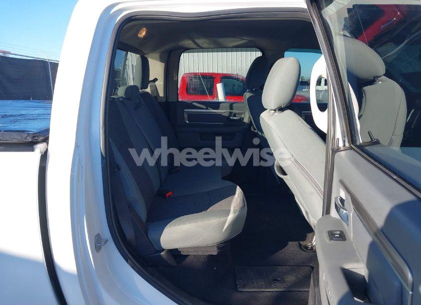 Photo 8 of 2019 Ram 1500 CLASSIC BIG HORN 4X2 6'4 BOX (VIN 1C6RR6TT9KS585035)