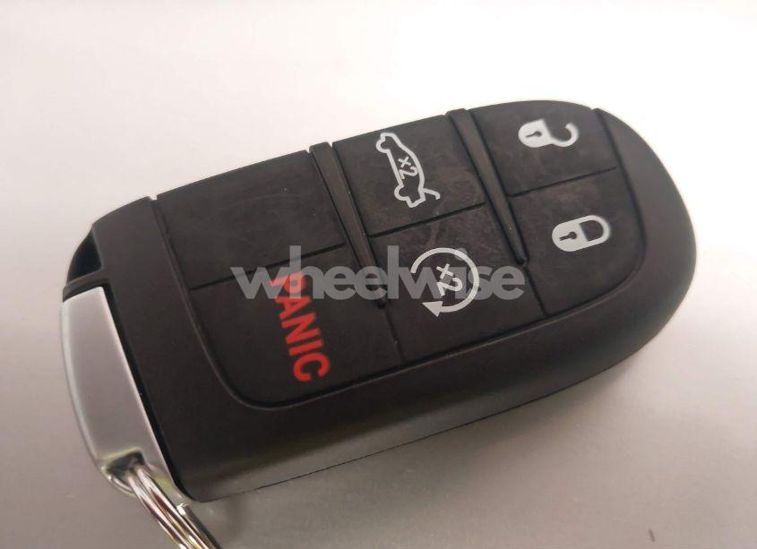 Photo 11 of 2020 Ram 1500 CLASSIC SLT 4X2 6'4 BOX (VIN 1C6RR6TT9LS133569)