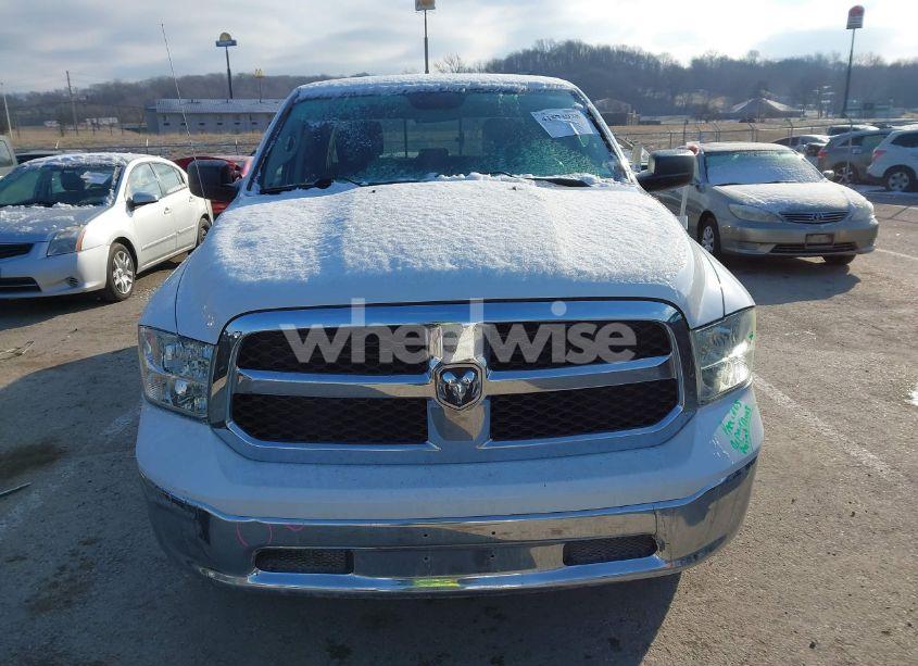 Photo 12 of 2019 Ram 1500 CLASSIC SLT 4X2 6'4 BOX (VIN 1C6RR6TTXKS643976)