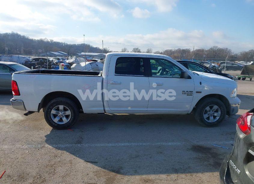 Photo 13 of 2019 Ram 1500 CLASSIC SLT 4X2 6'4 BOX (VIN 1C6RR6TTXKS643976)